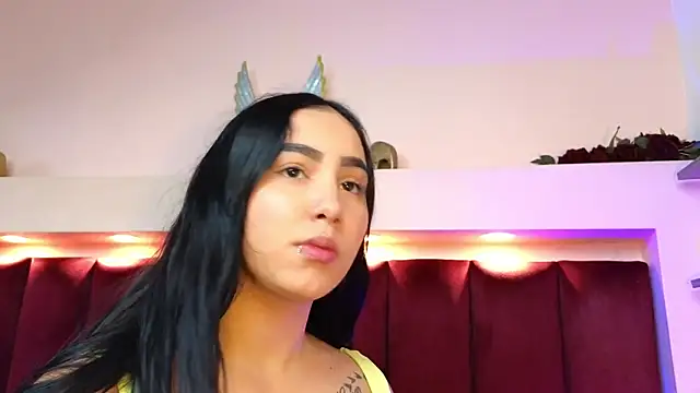 JESSYCORTES online show from March 22, 2025, 2:36 pm