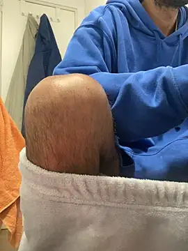 Lucascacaca online show from February 4, 2026, 5:52 pm