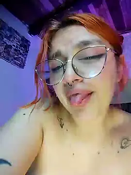 SophiaWeestt99 online show from February 26, 2025, 7:34 am