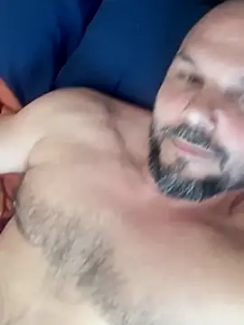 Javierchico online show from May 8, 2026, 10:52 am