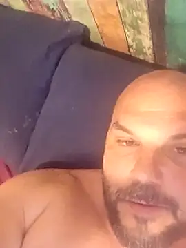 Javierchico online show from May 24, 2026, 5:18 am
