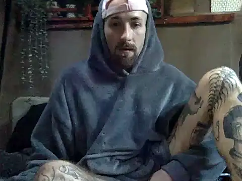 Snapshot of Tuhands chatting on January 21, 2025, 2:15 pm Tuhands online show from January 21, 2025, 2:15 pm