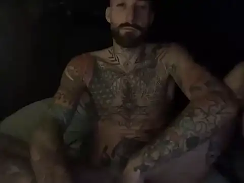 Snapshot of Tuhands chatting on September 27, 2025, 10:38 pm Tuhands online show from September 27, 2025, 10:38 pm