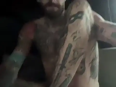 Snapshot of Tuhands chatting on October 15, 2025, 1:08 pm Tuhands online show from October 15, 2025, 1:08 pm