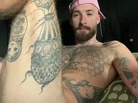 Snapshot of Tuhands chatting on September 30, 2025, 1:17 pm Tuhands online show from September 30, 2025, 1:17 pm