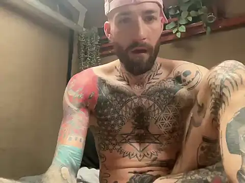 Snapshot of Tuhands chatting on March 5, 2025, 10:00 am Tuhands online show from March 5, 2025, 10:00 am