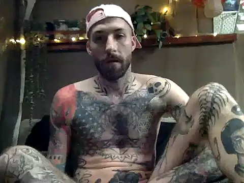 Snapshot of Tuhands chatting on February 14, 2025, 2:12 pm Tuhands online show from February 14, 2025, 2:12 pm