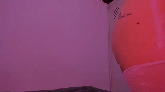 Miiafoxxx online show from September 25, 2025, 2:17 am