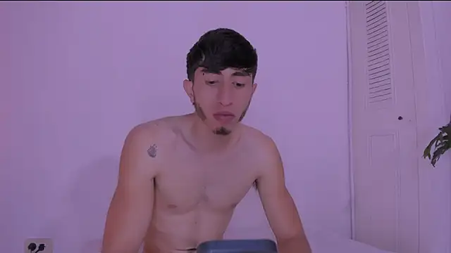 Miiafoxxx online show from September 30, 2025, 2:28 am