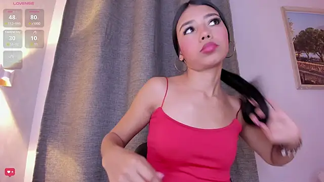 Snapshot of Little_caprice_x chatting on October 28, 2025, 7:35 pm Little caprice x online show from October 28, 2025, 7:35 pm