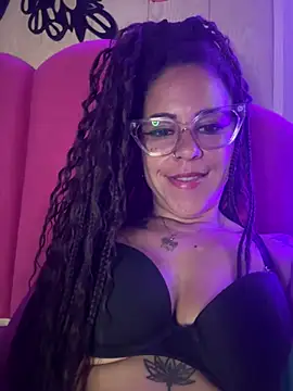 mariposapontiak420 online show from March 8, 2026, 10:18 am