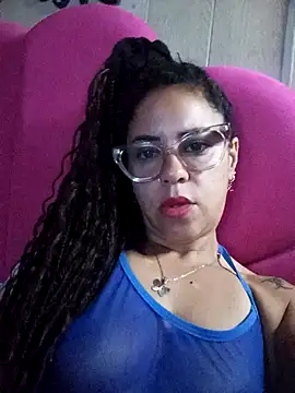 mariposapontiak420 online show from February 16, 2026, 9:30 am