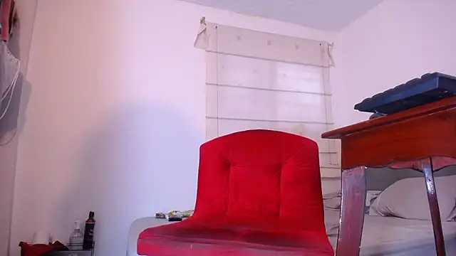 yei brunettex online show from March 21, 2026, 6:01 pm