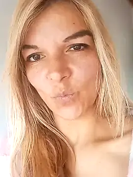 Samanthahavery44 online show from June 17, 2026, 4:50 pm