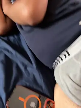 thiagowes online show from October 12, 2025, 4:41 pm