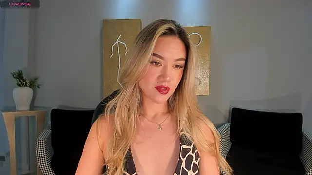 RebeccaHudson online show from February 2, 2026, 7:57 pm