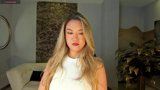 RebeccaHudson online show from March 30, 2026, 8:10 pm