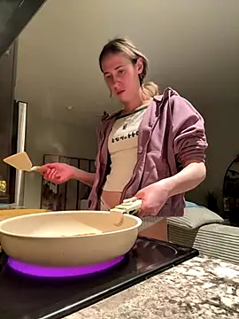 M1ssyk1ssy online show from January 6, 2026, 5:22 am