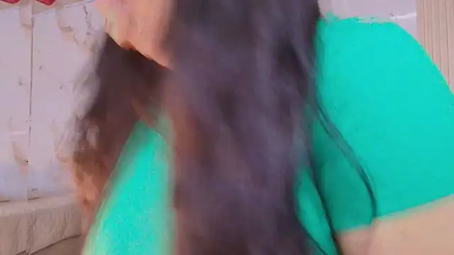 LanaBigTitties online show from October 27, 2025, 9:27 pm