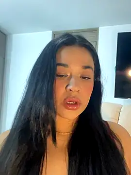 Snapshot of Aitana98_ chatting on October 4, 2025, 2:02 am Aitana98  online show from October 4, 2025, 2:02 am