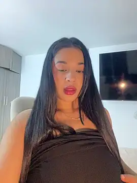 Snapshot of Aitana98_ chatting on September 22, 2025, 2:17 am Aitana98  online show from September 22, 2025, 2:17 am