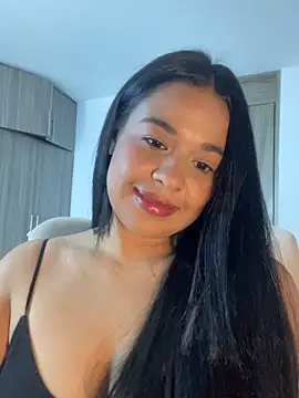 Snapshot of Aitana98_ chatting on October 20, 2025, 2:13 am Aitana98  online show from October 20, 2025, 2:13 am