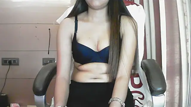 collage hoty online show from January 12, 2026, 3:24 am