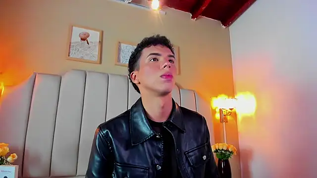 Snapshot of SEANTROYY chatting on October 15, 2025, 2:32 am SEANTROYY online show from October 15, 2025, 2:32 am