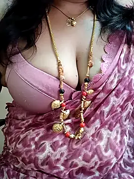 Snapshot of gaurika18 chatting on March 10, 2025, 5:43 am gaurika18 online show from March 10, 2025, 5:43 am