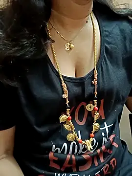 Snapshot of gaurika18 chatting on March 14, 2025, 10:05 pm gaurika18 online show from March 14, 2025, 10:05 pm