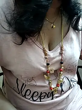 Snapshot of gaurika18 chatting on March 13, 2025, 10:21 pm gaurika18 online show from March 13, 2025, 10:21 pm