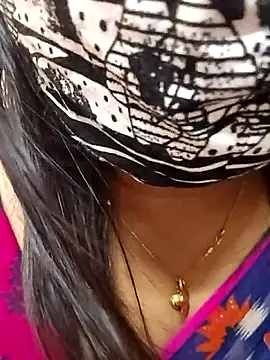 Snapshot of gaurika18 chatting on October 20, 2025, 7:31 am gaurika18 online show from October 20, 2025, 7:31 am