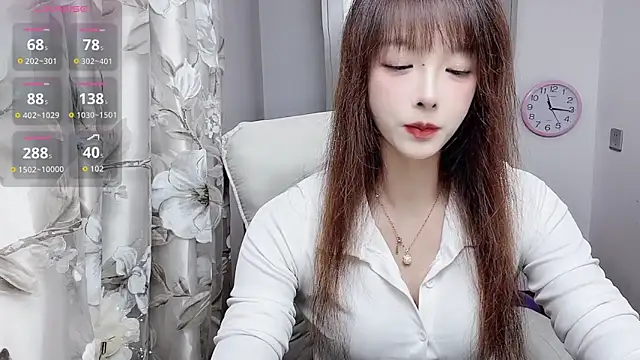 NINIbaby-99 online show from November 5, 2025, 3:15 pm