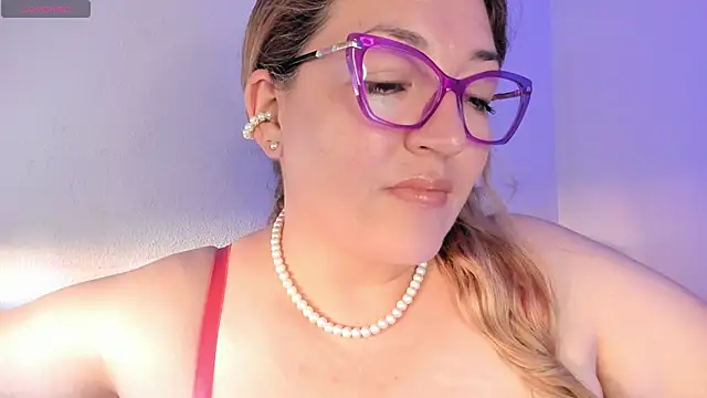 Naty Mature  online show from June 2, 2026, 6:30 pm