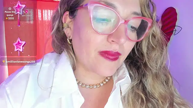 Naty Mature  online show from March 14, 2025, 9:32 pm