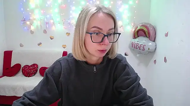 VasilisaSii online show from September 26, 2025, 5:03 am