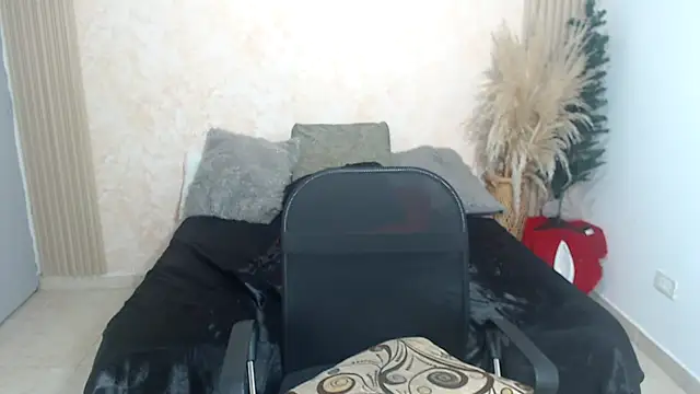 JESSYCHERNOBIL online show from January 6, 2026, 7:40 pm