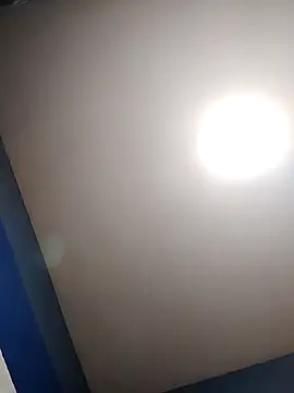 Snapshot of minitranca chatting on January 15, 2026, 10:35 pm minitranca online show from January 15, 2026, 10:35 pm