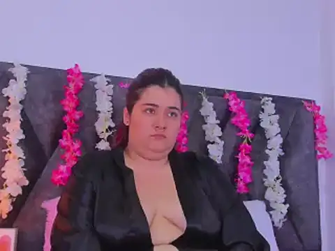 ZoeKley online show from March 3, 2025, 6:46 pm