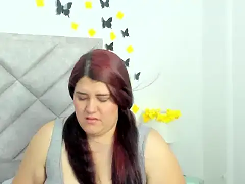 ZoeKley online show from February 1, 2025, 4:14 am