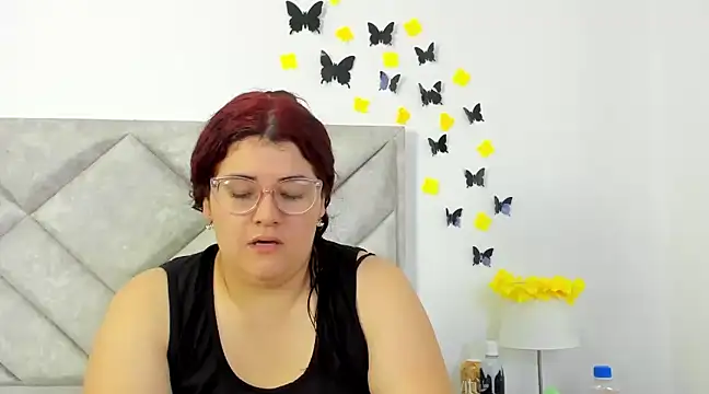 ZoeKley online show from December 28, 2024, 8:04 pm