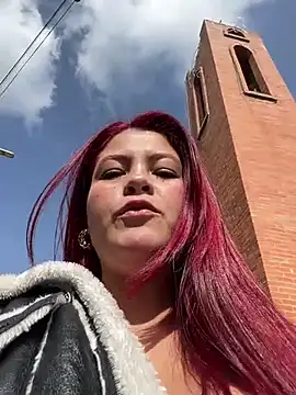 lia moon77 online show from January 14, 2025, 7:43 pm