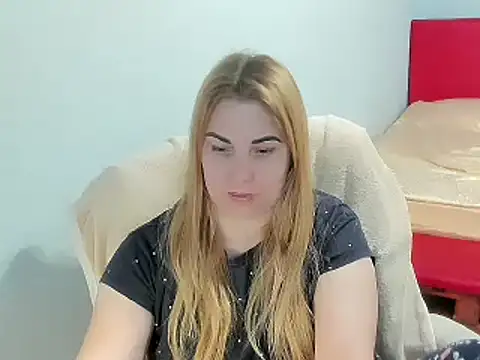 SkarletXDream online show from March 7, 2025, 10:13 am