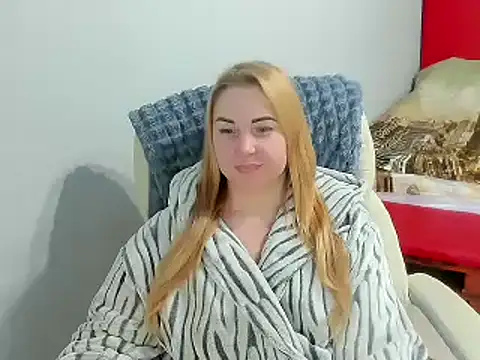 SkarletXDream online show from February 7, 2025, 8:44 am