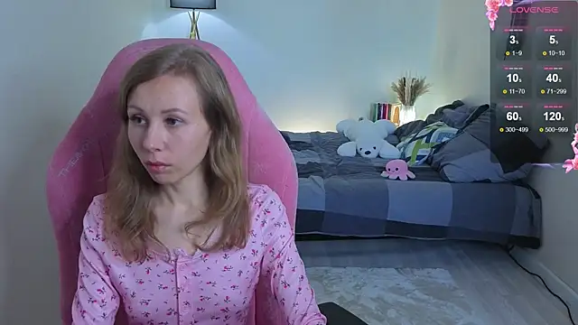 Snapshot of Lill_Mary chatting on October 1, 2025, 3:33 am Lill Mary online show from October 1, 2025, 3:33 am