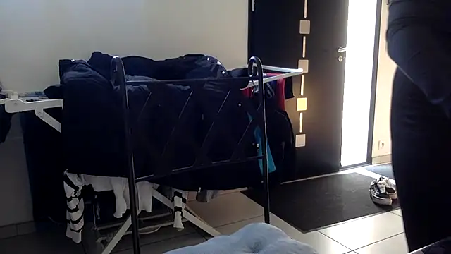 Snapshot of vanillesoumise chatting on March 3, 2025, 9:34 am vanillesoumise online show from March 3, 2025, 9:34 am