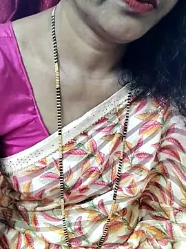 Snapshot of anuradha1432 chatting on October 8, 2025, 10:17 am anuradha1432 online show from October 8, 2025, 10:17 am