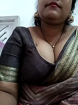 Nyra-23 online show from November 11, 2025, 8:31 am