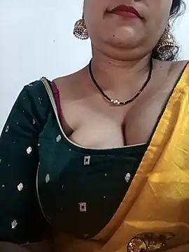 Snapshot of Nyra-23 chatting on February 22, 2026, 10:28 am Nyra-23 online show from February 22, 2026, 10:28 am