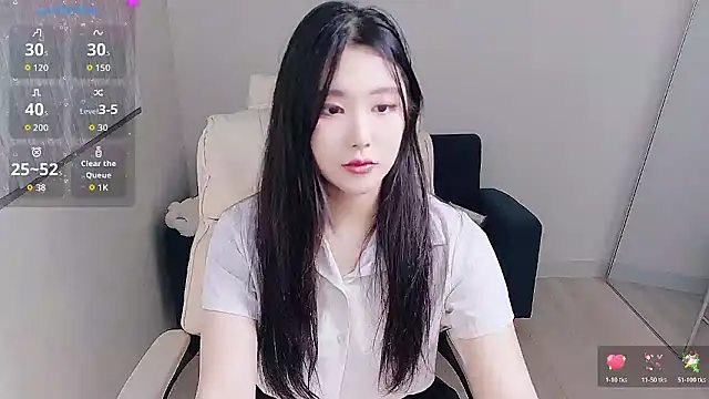 who Lilly online show from November 1, 2025, 4:08 am